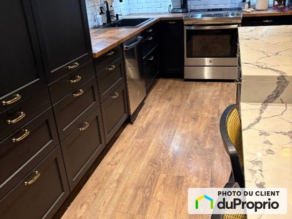 30, croissant de Navarre, St-Lambert à louer