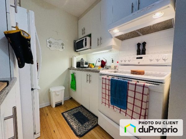 2-3042 Châtelets, Ste-Foy for rent