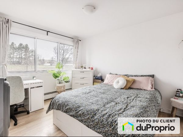 2-3068 Châtelets, Ste-Foy for rent