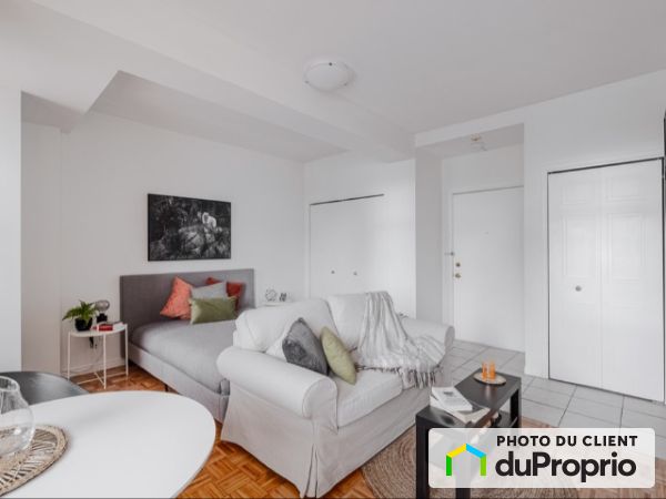 300-220 Grande Allée E, Montcalm for rent