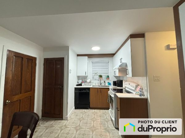 A-8082 rue Comtois, Saint-Léonard for rent