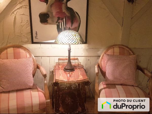 Apartment Living Room - 618 Des Sapins, Ste-Foy for rent