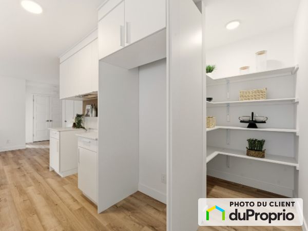 561 Du Faubourg, Nicolet for rent