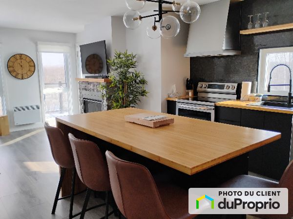 308-92, de Joliette, Bromont à louer