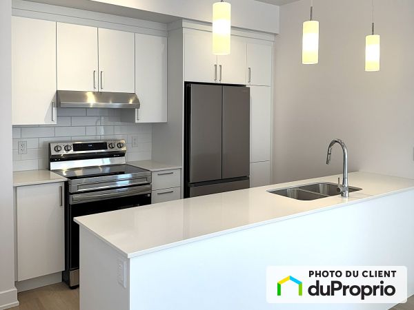 95 chemin Old Chelseau, Chelsea for rent