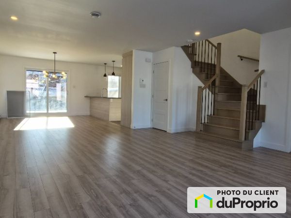 4105 rue de Kensington, Longueuil (St-Hubert) for rent