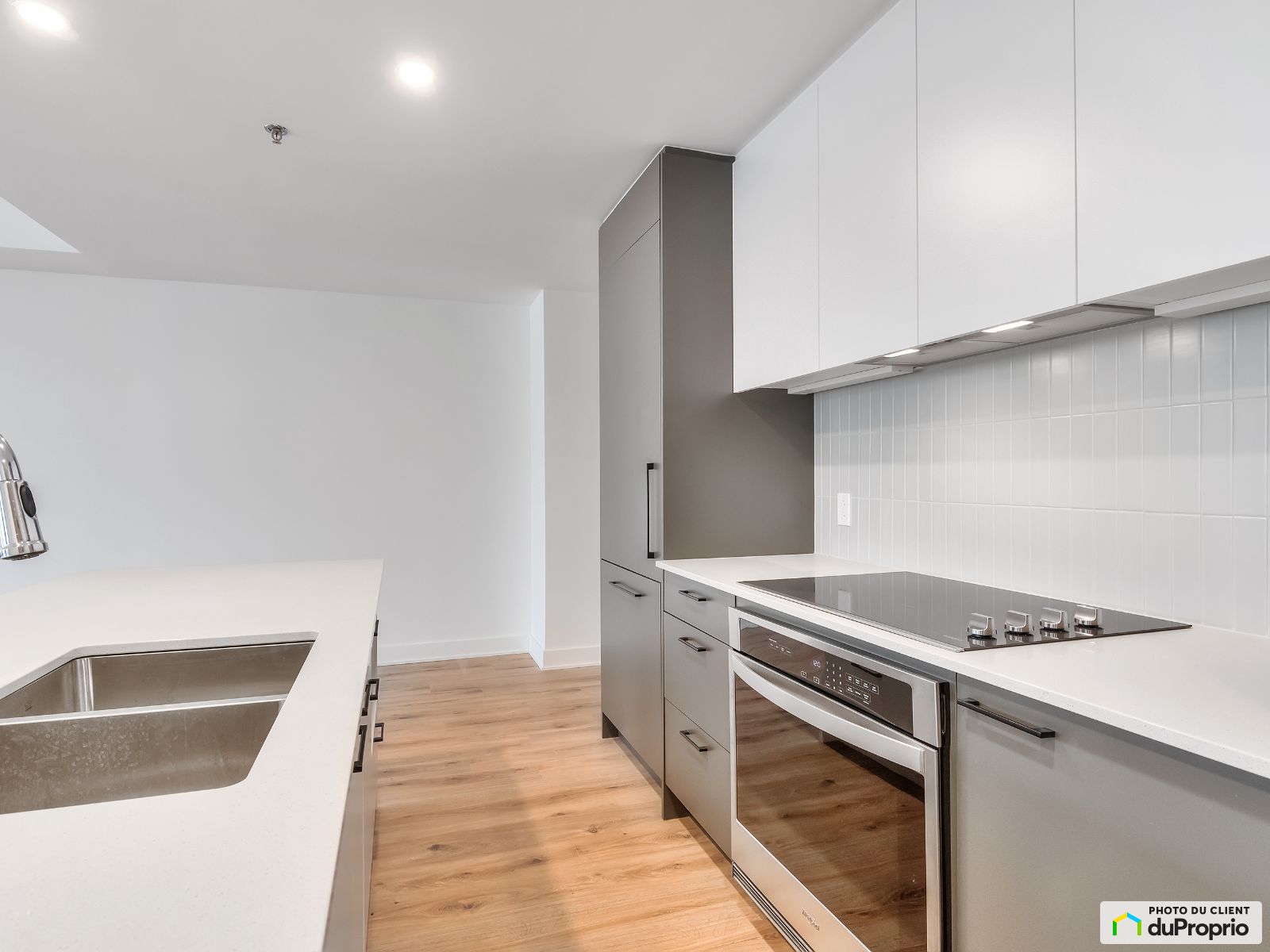 235, rue Young - 3 1/2 - Griffin Square — photo 2
