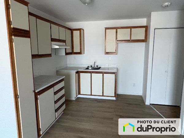 800, boulevard du Tricentenaire, Pointe-Aux-Trembles / Montréal-Est à louer