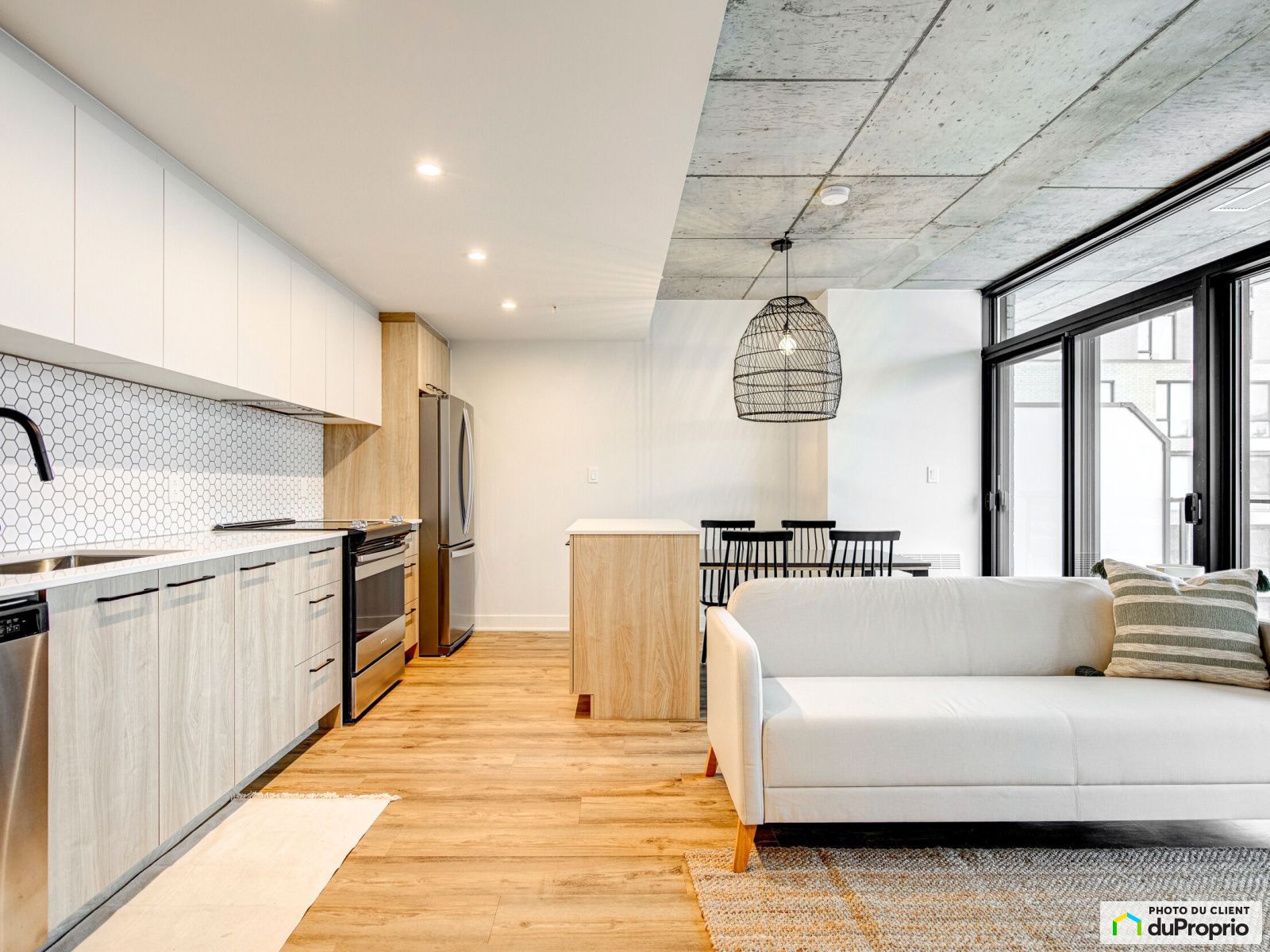 3440 boulevard Saint-Elzéar Ouest - 3½ — photo 2