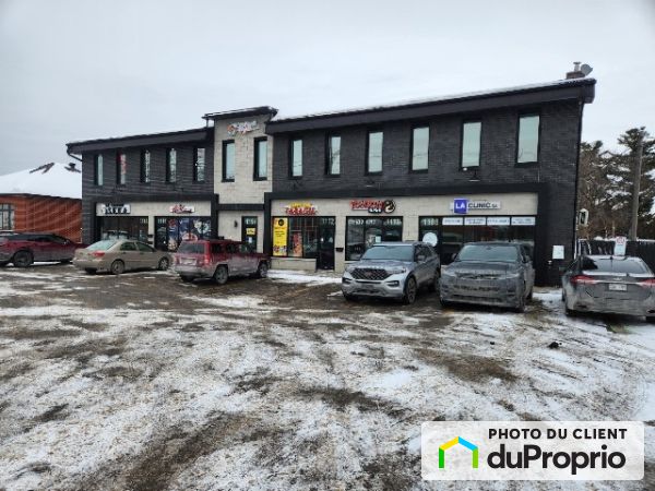 1112 Curé-Labelle, Blainville for rent