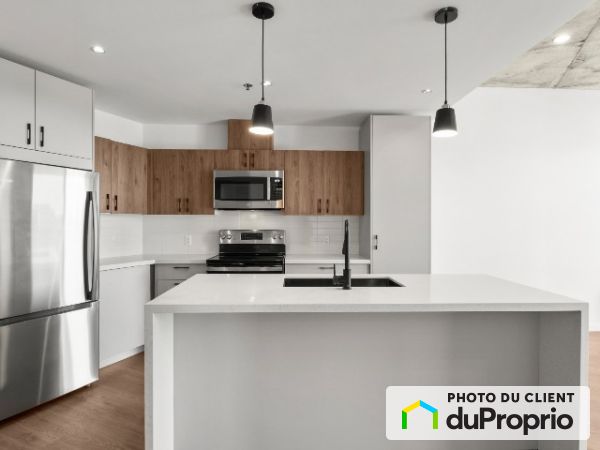 230 Harwood, Vaudreuil-Dorion for rent