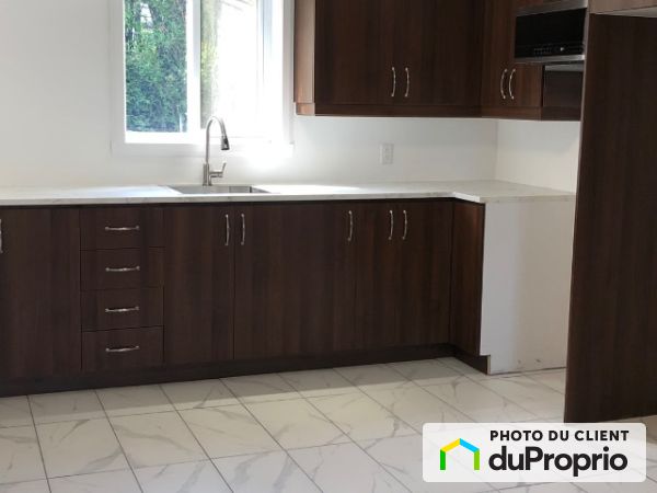 B-240 parenteau, Sorel-Tracy for rent