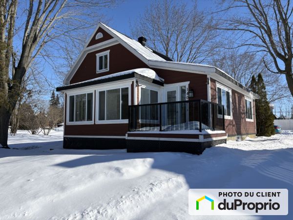 1402 chemin du Lac St-Louis, Lery for rent