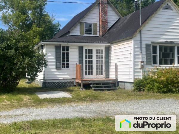 2361 Chemin du parc, Orford for rent