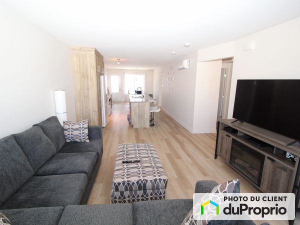 5 1/2-304 rue Dupont, St-Dominique for rent