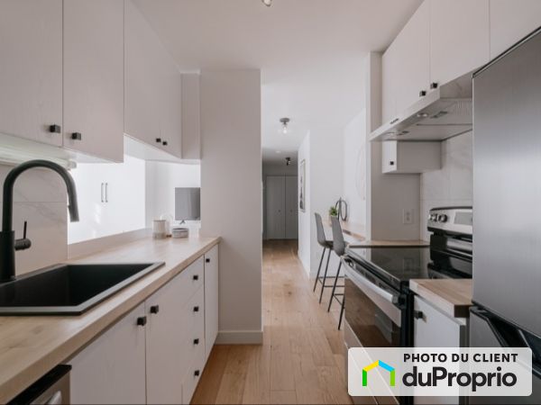 825-220, Grande Allée E, Montcalm à louer