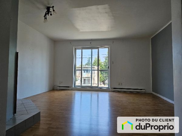 2728, rue Sainte-Hélène, Longueuil (Vieux-Longueuil) à louer
