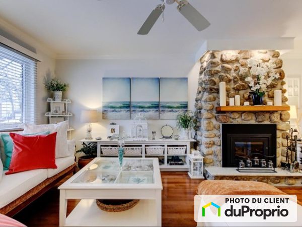 Living Room - 1018 rue Fabre, Longueuil (Vieux-Longueuil) for rent