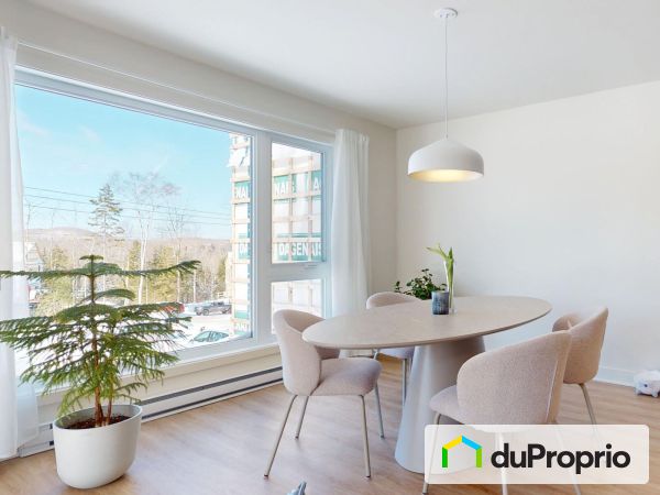 rue Alexis - Modèle Plénitude, Ste-Adèle for rent