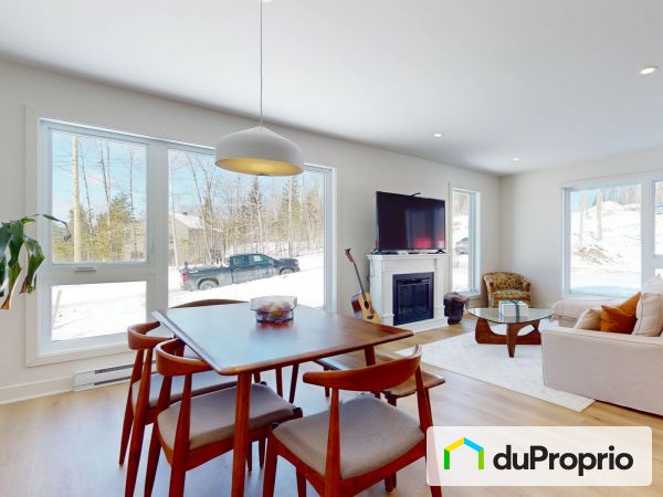 rue Alexis - Modèle Panoramique, Ste-Adèle à louer