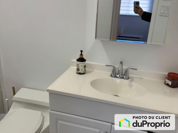 2022 rue Beauregard, Chomedey for rent