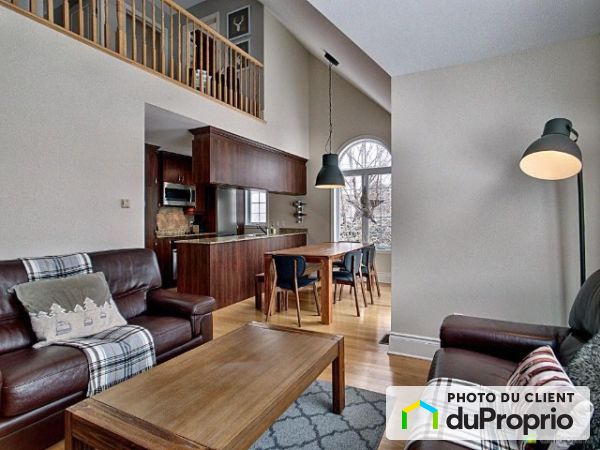 201-21, Victor Nymark, St-Sauveur à louer