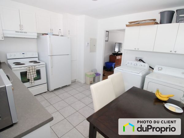 4 1/2-715 avenue Myrand, Ste-Foy for rent