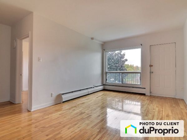 Salon - 4-1615, Rue Grenet, Saint-Laurent à louer