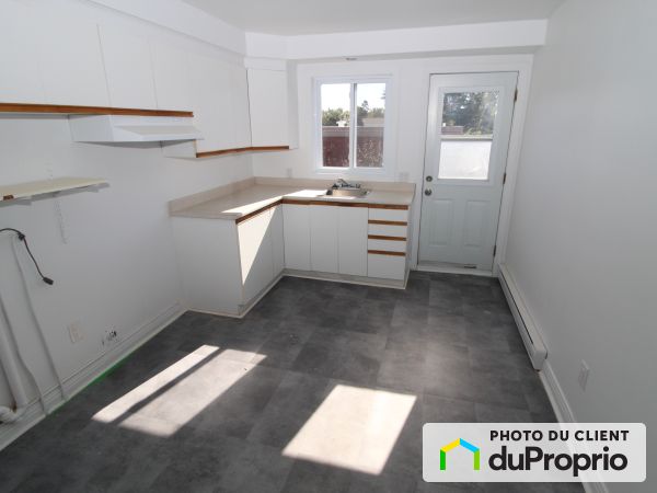 3 1/2-6540 36e Avenue, Saint-Léonard for rent