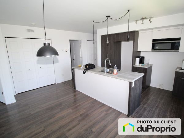 3 1/2-527 rue Blain, St-Amable for rent