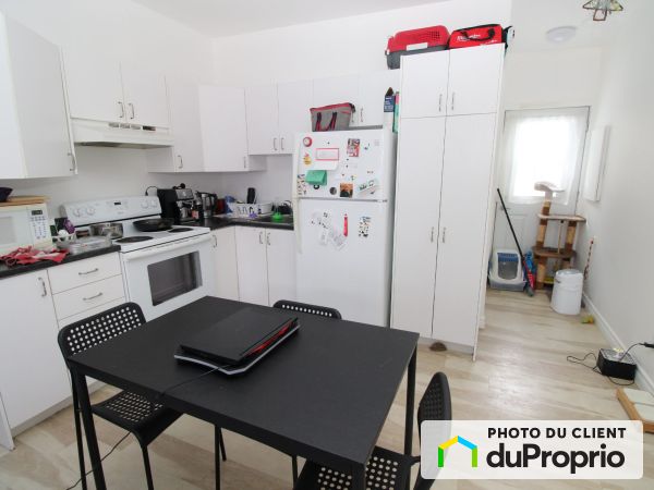 3 1/2-408, rue Saint-Germain, Saint-Sauveur à louer