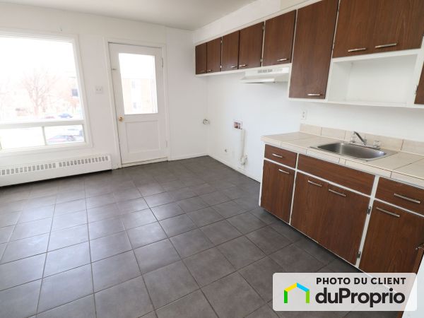 4 1/2-2080 boul. Cardinal-Villeneuve, Limoilou for rent