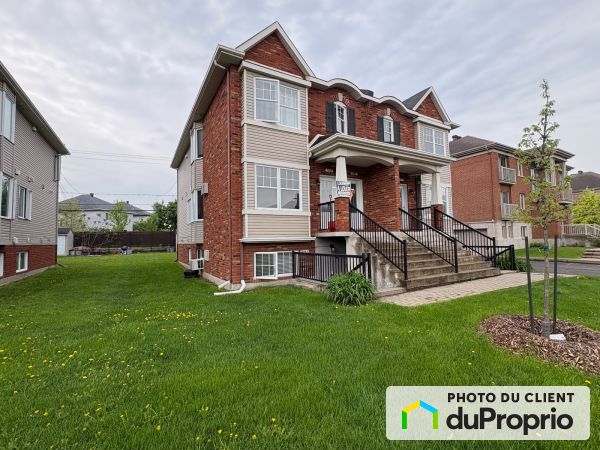 7200 notre dame, Ste-Dorothée (Îles-Laval) for rent