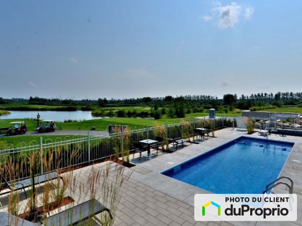 Backyard - 105-7730 rue du Daim, Lebourgneuf for rent