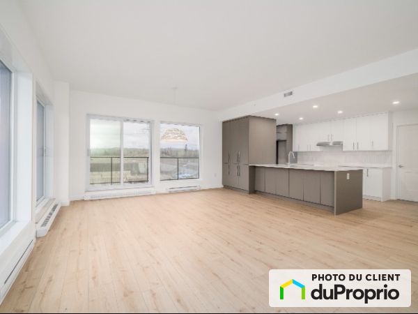 Salle à manger - 501-8501, Rue de la Comtoise, Lebourgneuf à louer