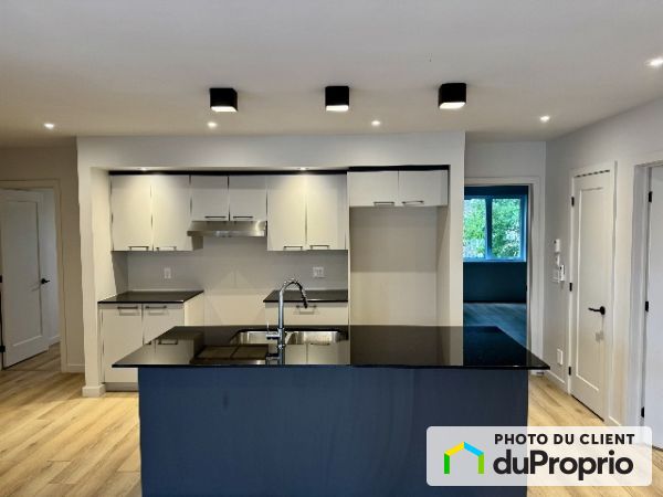 896, du Seyval, Sherbrooke (Jacques-Cartier) à louer