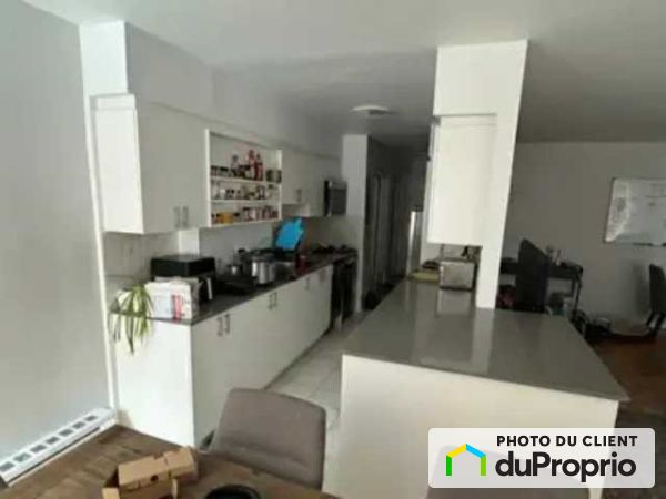 4530 Chemin de la Côte-des-Neiges, Côte-des-Neiges / Notre-Dame-de-Grâce for rent