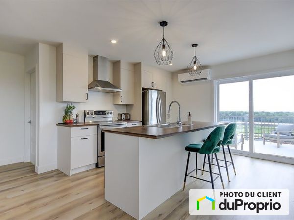 4 1/2-1160 rue Principale Est, St-Paul-D'Abbotsford for rent