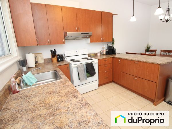 5 1/2-882 rue de Beloeil, Ste-Foy for rent