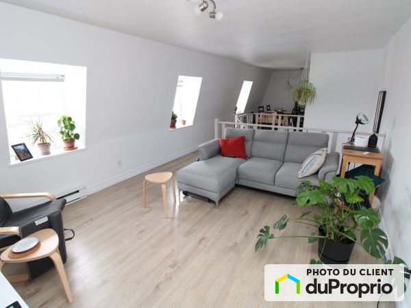 4 1/2-408 rue Saint-Germain, Saint-Sauveur for rent