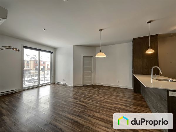 Aire ouverte - 221-7275, rue de Lunan, Brossard à louer
