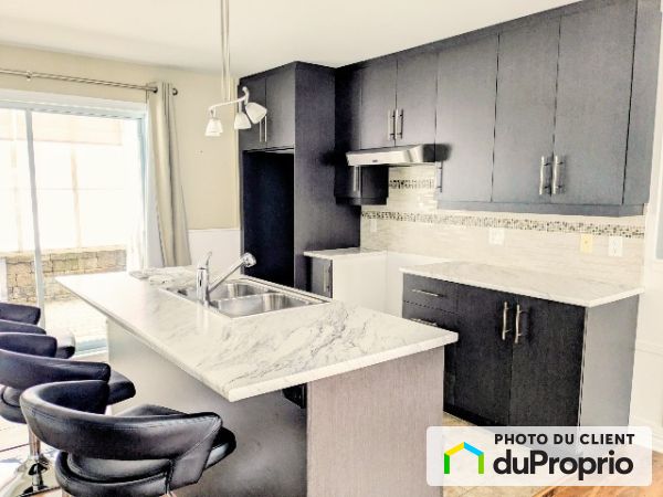 190, rue de Echevins, St-Jean-sur-Richelieu (St-Luc) à louer