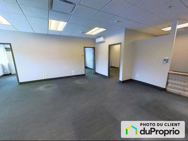 103-2630 Chemin Sainte-Foy, Ste-Foy for rent