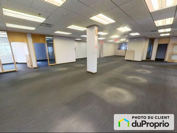 202-2625 Chemin Sainte-Foy, Ste-Foy for rent