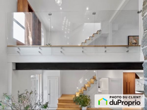 739, Versailles, Ville-Marie (Centre-Ville et Vieux-Montréal) à louer