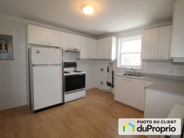 3 1/2-812, ave Monk, Saint-Sauveur à louer