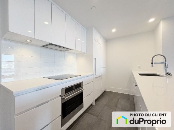 512-360 rue Atataken, Ville-Marie (Centre-Ville et Vieux-Montréal) for rent