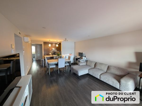 4926, Rue Jacques-Plante, Chomedey à louer