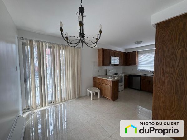 2670, rue cazeneuve, Saint-Laurent à louer