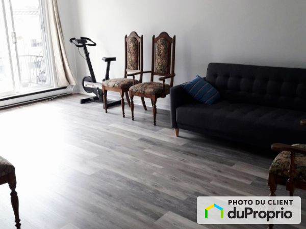 9052, rue Maritain, Saint-Léonard à louer